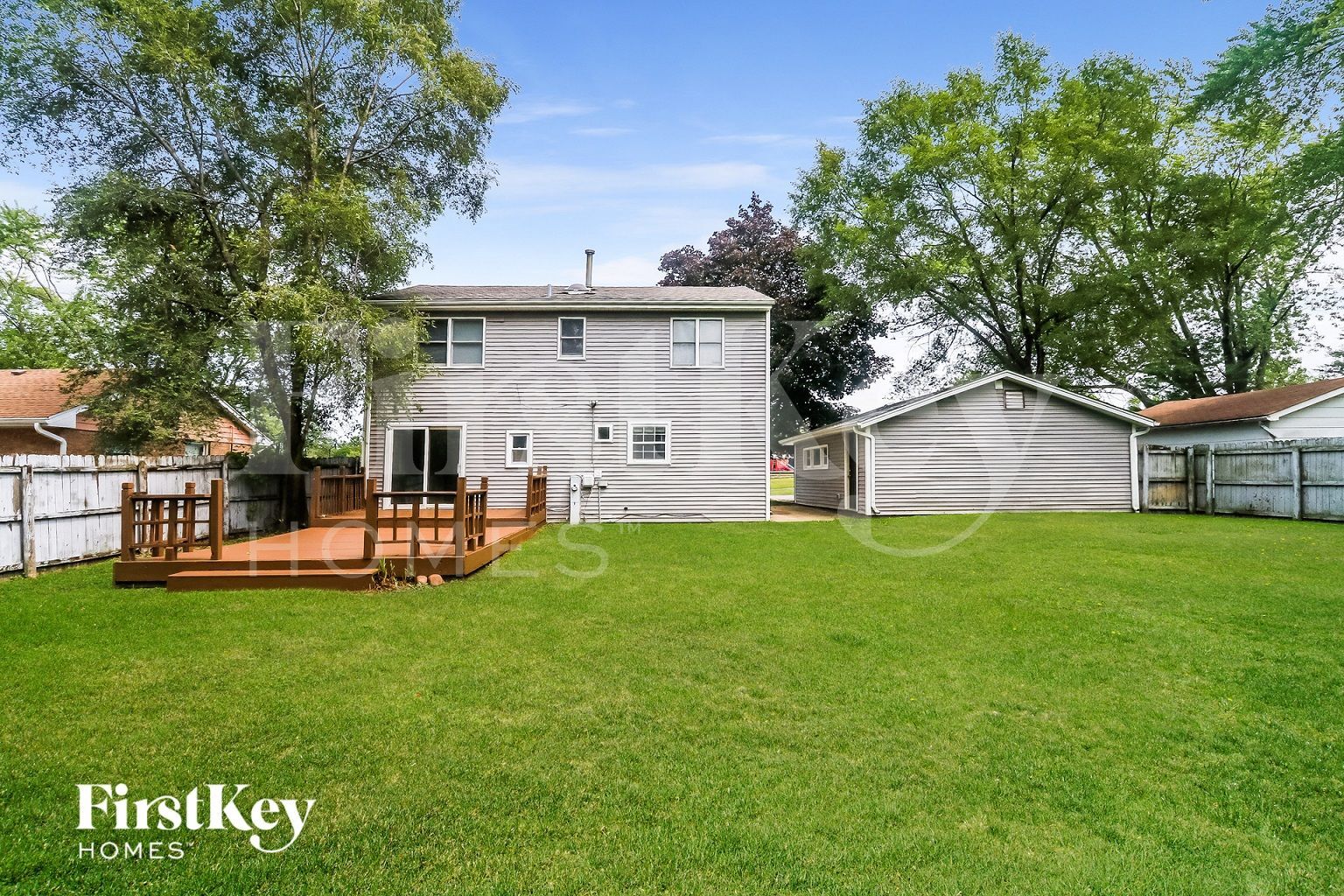 Building Photo - 18722 Hamlin Ave