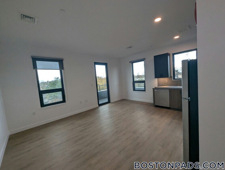 Building Photo - 199 Gardner St