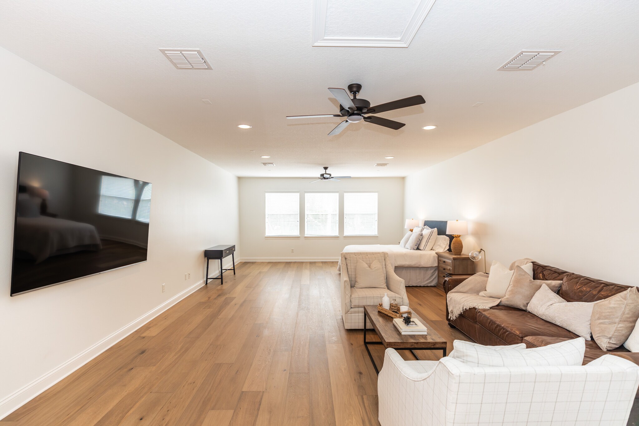 Building Photo - 25813 Feather Ridge Ln