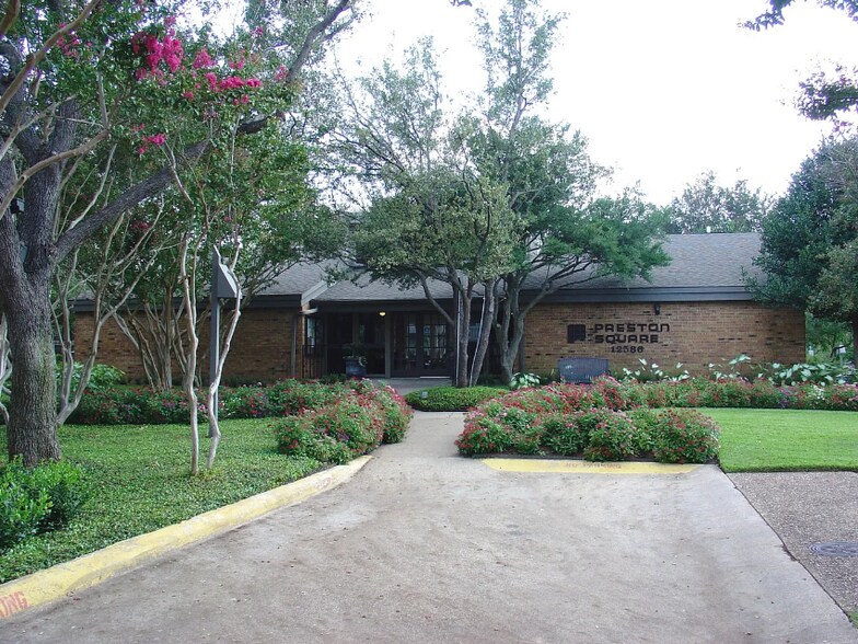 Building Photo - 12553 Montego Plz
