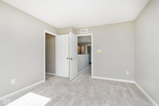 Building Photo - 11916 Redpoll Trl