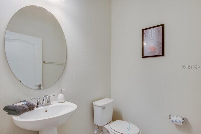 Building Photo - 8816 Corcovado Dr