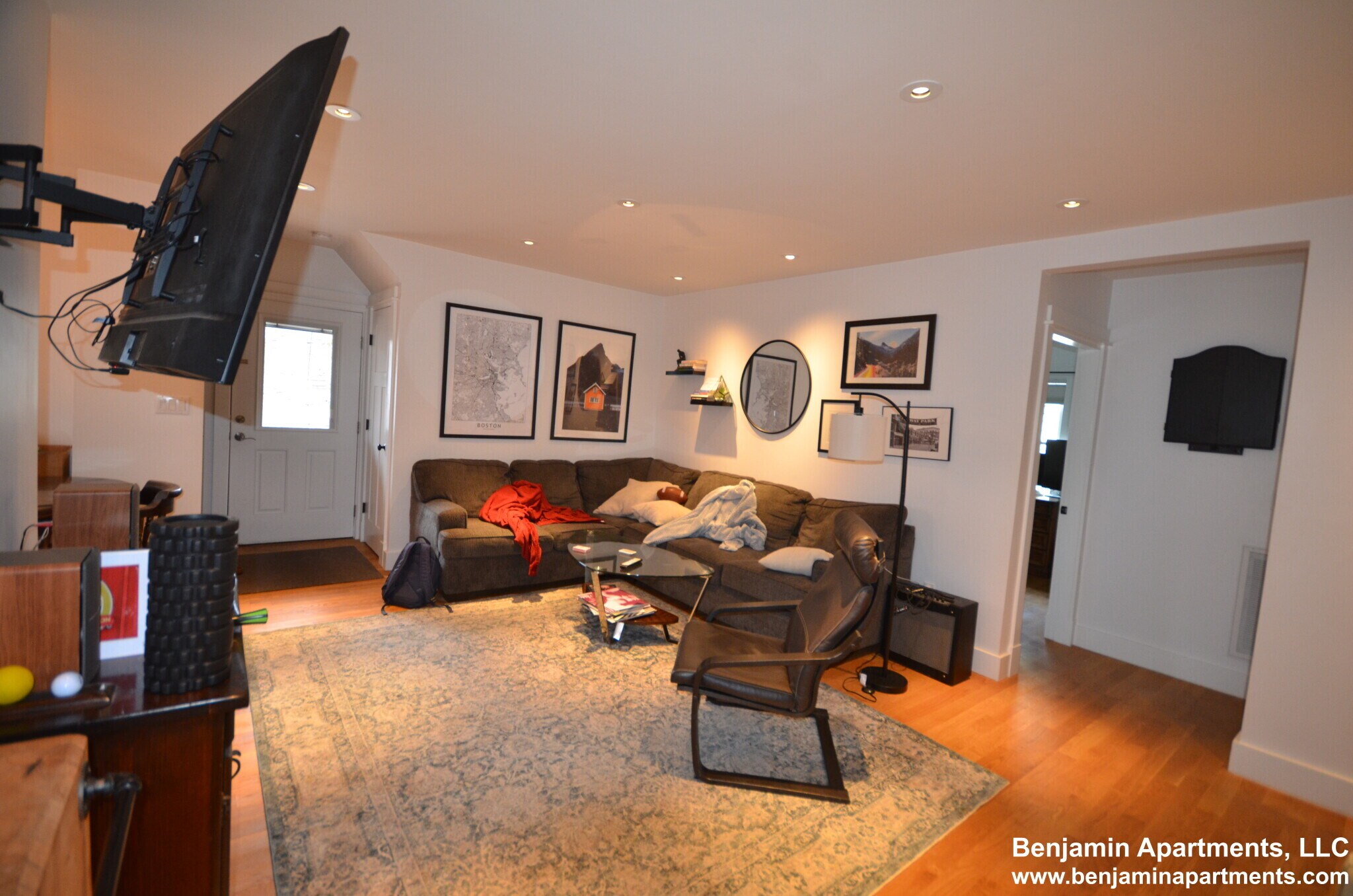 Building Photo - 15 Elmira St