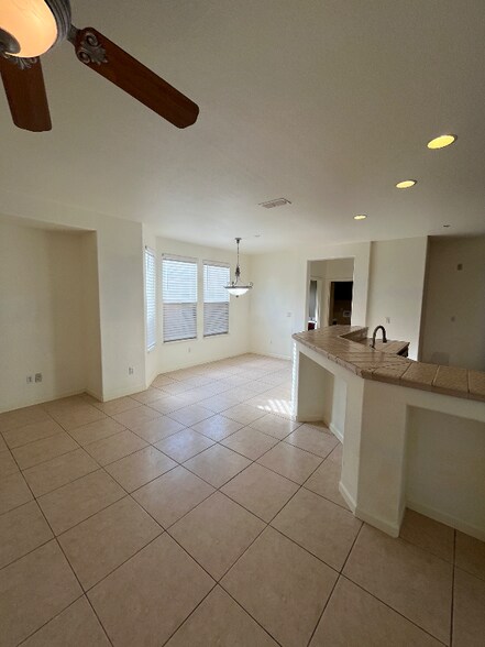 Building Photo - 1250 Earlton Ln