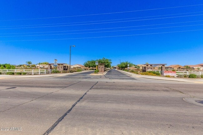 Building Photo - Gorgeous 4 Bedroom Home w/Energy Saving Solar