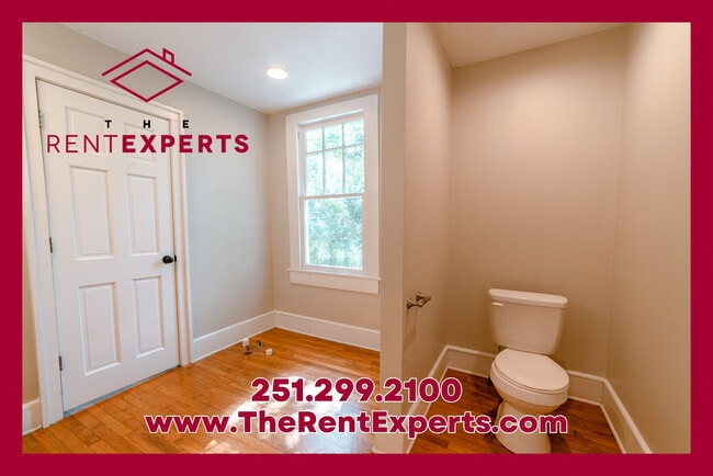 Building Photo - 23 Houston St