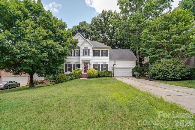 Building Photo - 16922 Laureate Rd