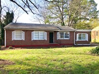 Building Photo - 3 bed 1 bath property in Decatur!!