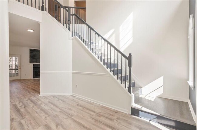 Building Photo - 133 Parkstone Way