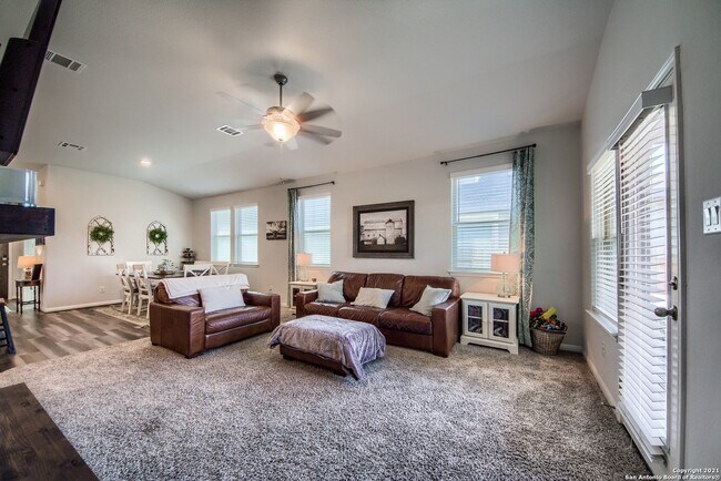 Building Photo - 13211 Antelope Run