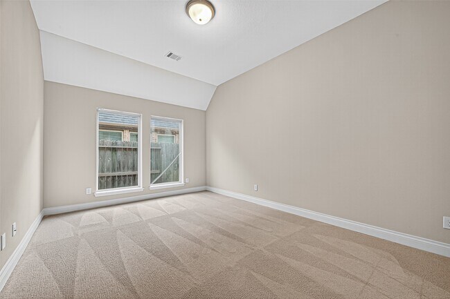 Building Photo - 28015 Castle Park Ln