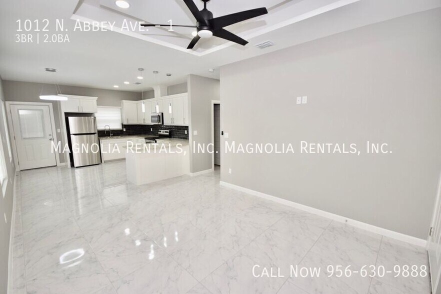 Building Photo - 1012 N Abbey Ave