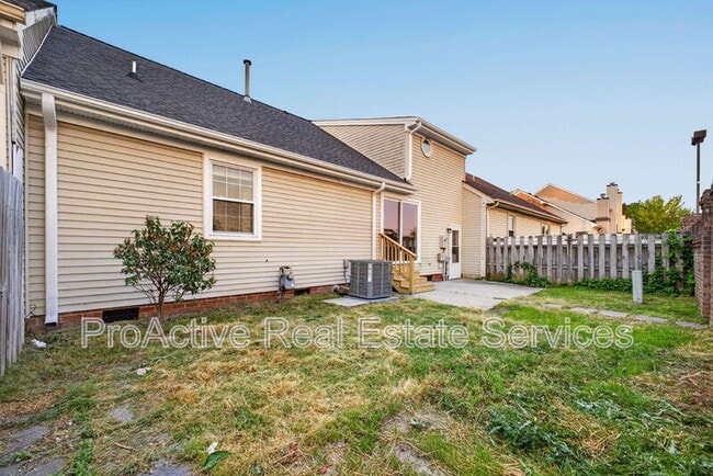 Building Photo - 3400 Cricket Hollow Ln