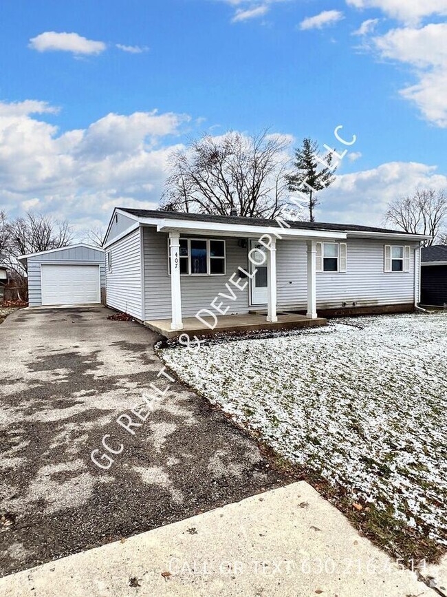 Building Photo - ***FULLY UPDATED RANCH / 3BDRM - 1BTH / SS...