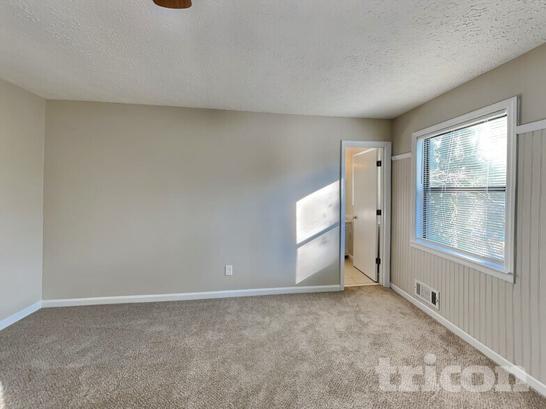 Building Photo - 5040 Sumit Wood Dr NW