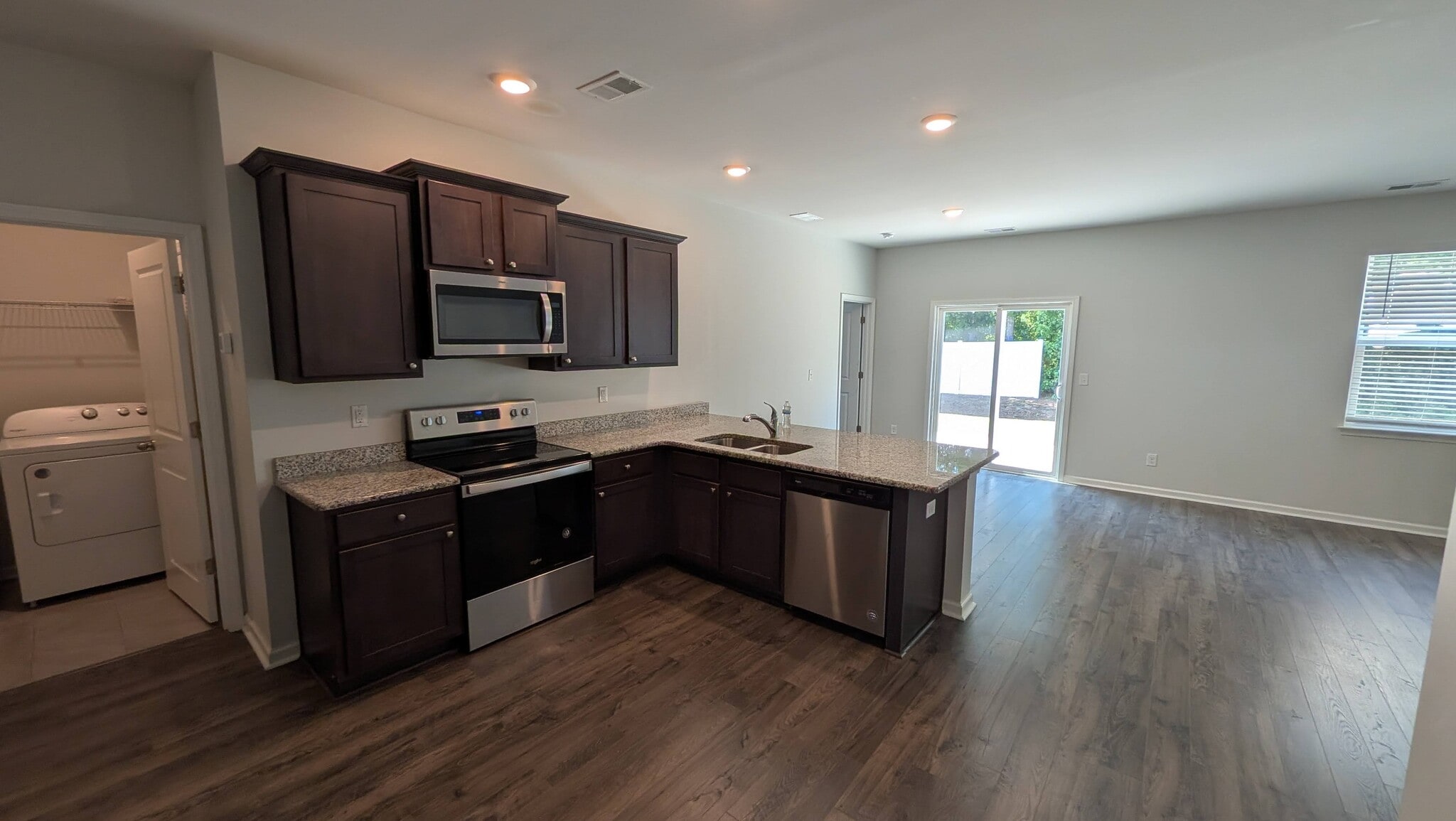 Building Photo - 280 Forestbrook Cove Cir