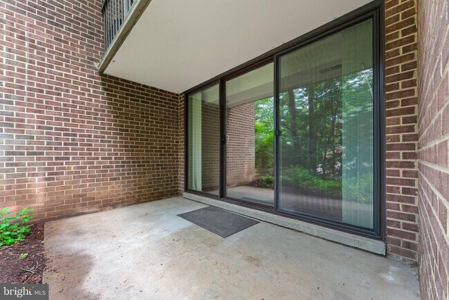 Building Photo - 1413 Northgate Square