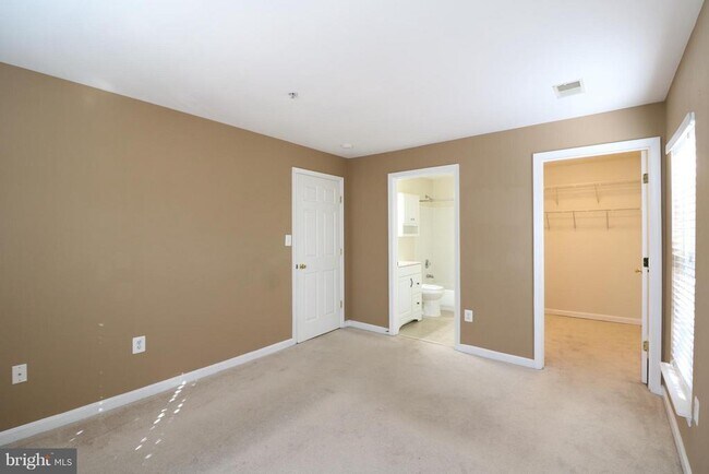 Building Photo - 18701 Sparkling Water Dr