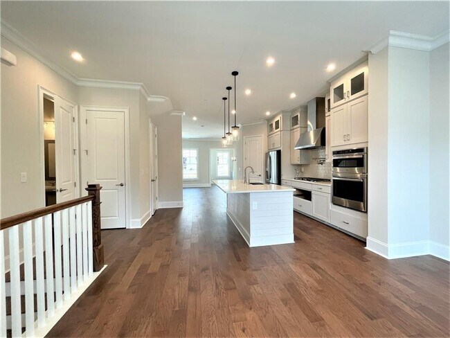 Building Photo - 888 Mayfield Rd