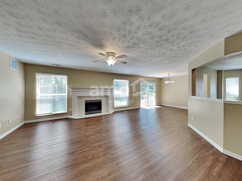 Building Photo - 7304 Wethersfield Dr
