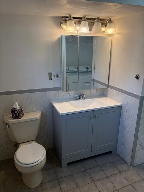 Building Photo - 98 Sherman St