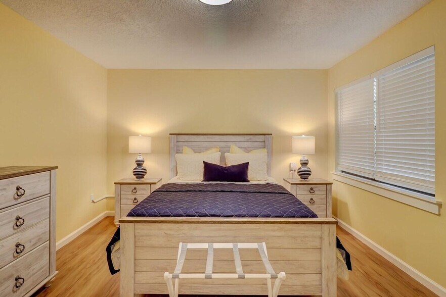 Building Photo - 400 William Hilton Pkwy