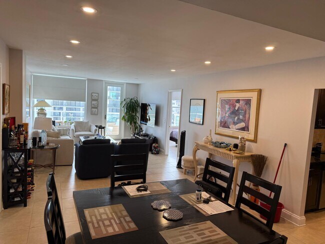Building Photo - 3450 S Ocean Blvd