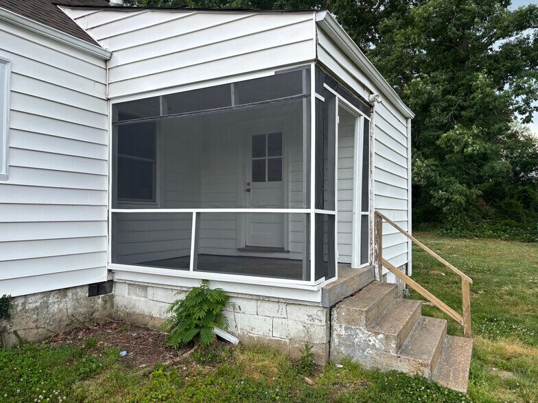 Building Photo - 6596 Charles City Rd