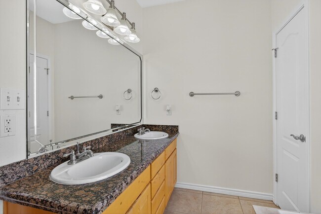 Building Photo - 114 Friend's Wood Ave