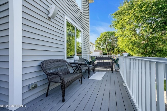 Building Photo - 243 Overbrook Ave