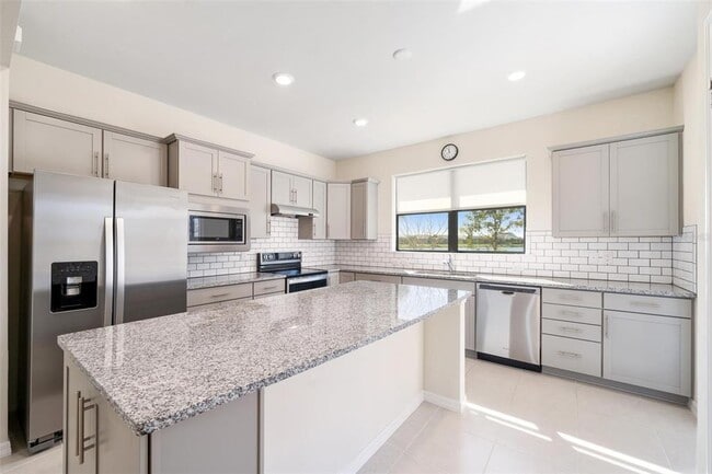 Building Photo - 13161 Oriago St