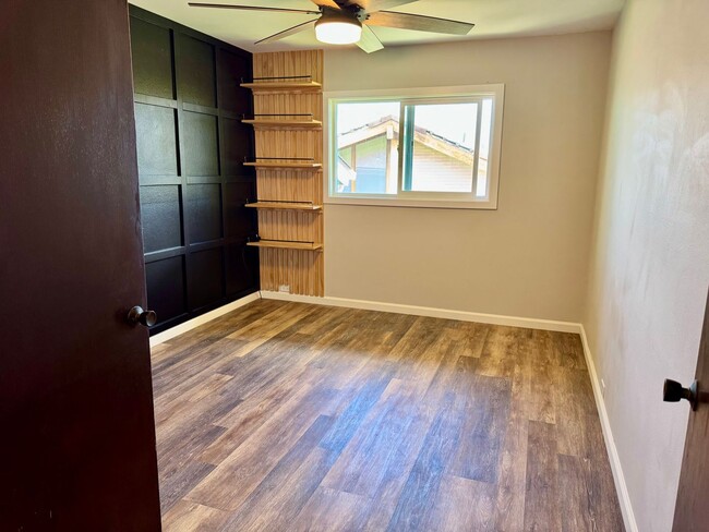 Building Photo - Charming 3-Bedroom Home with Ocean & Mount...