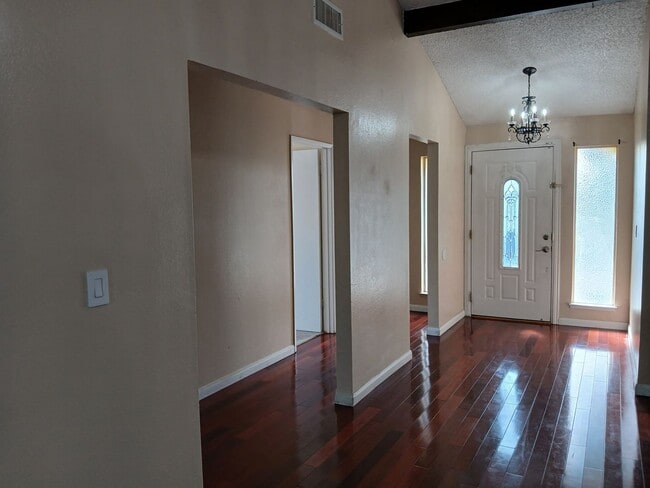 Building Photo - 400 Mokelumne Dr