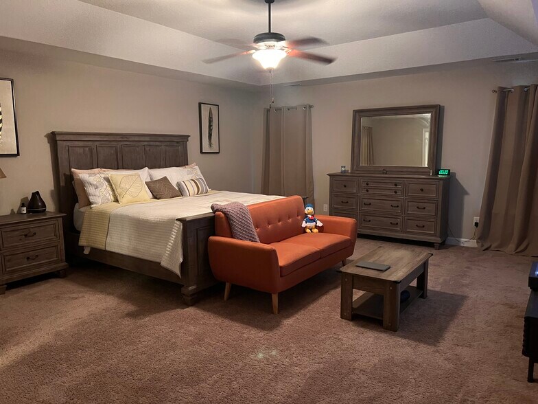 Building Photo - 4875 Ken Miles Dr