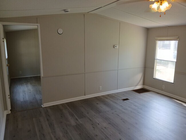 Building Photo - Trailer Park Lot Available