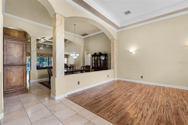 Building Photo - 4905 Legacy Oaks Dr