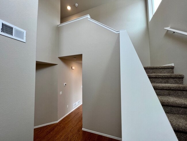 Building Photo - 5551 W 29th St