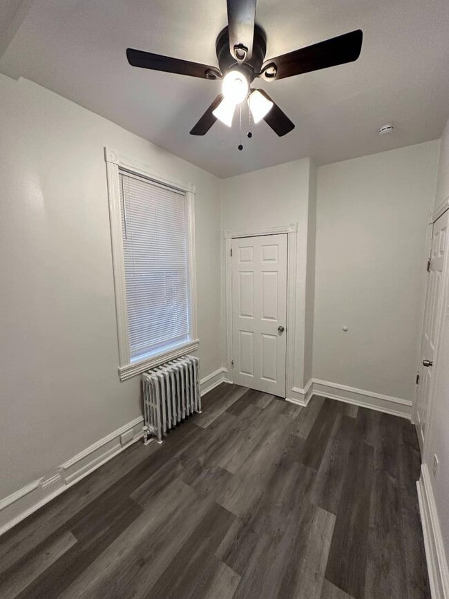 Building Photo - 2449 N 33rd St