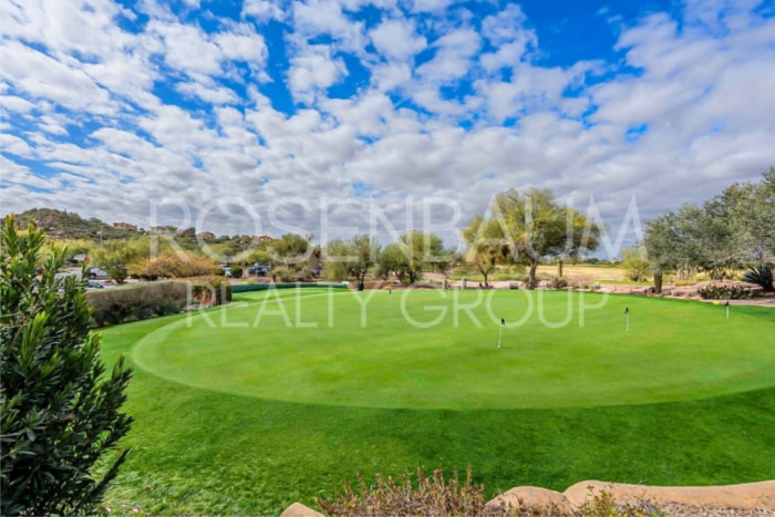 Building Photo - 6261 S Mesa Vista Dr