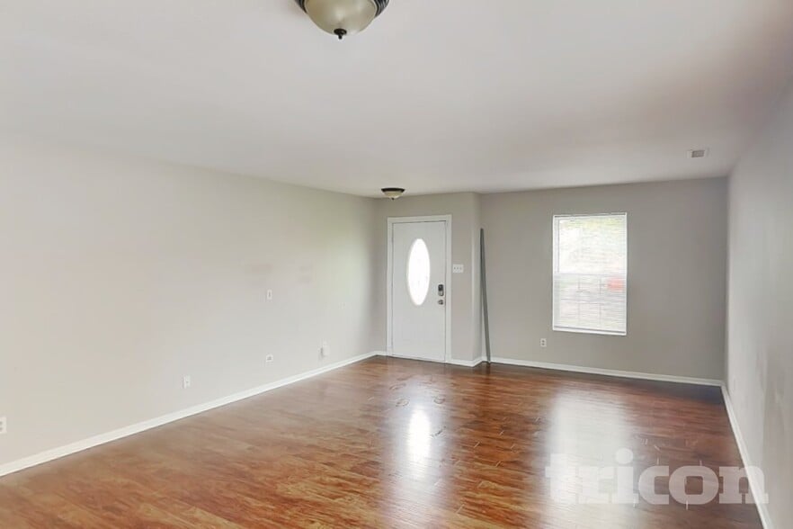 Building Photo - 3321 Hapsburg Way