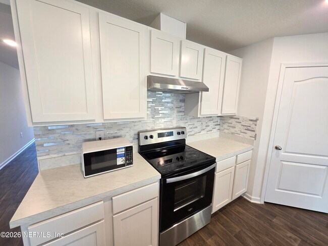 Building Photo - 2885 Oak Stream Dr