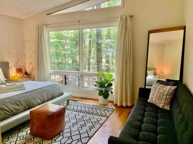 Building Photo - 603 Rock Creek Rd