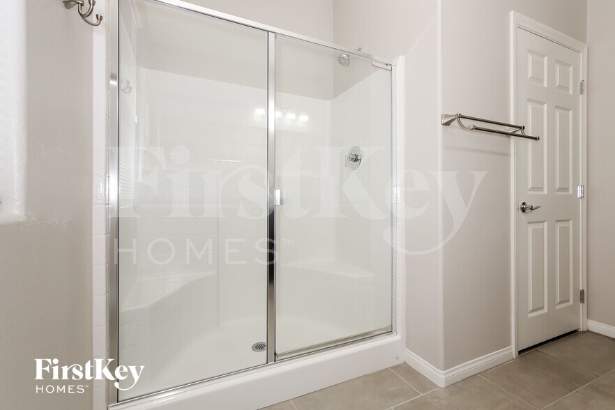 Building Photo - 4218 Klarissa Ave