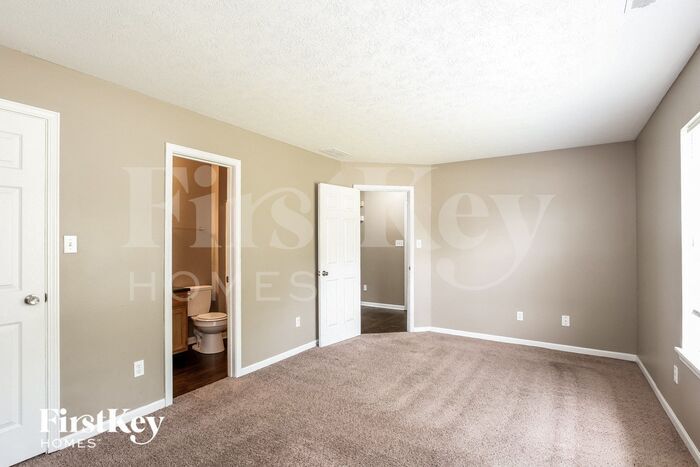 Building Photo - 6342 Hazelhatch Dr