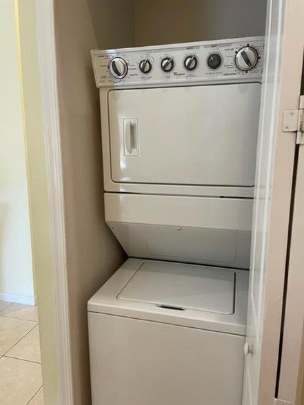 Building Photo - 9333 World Cup Way