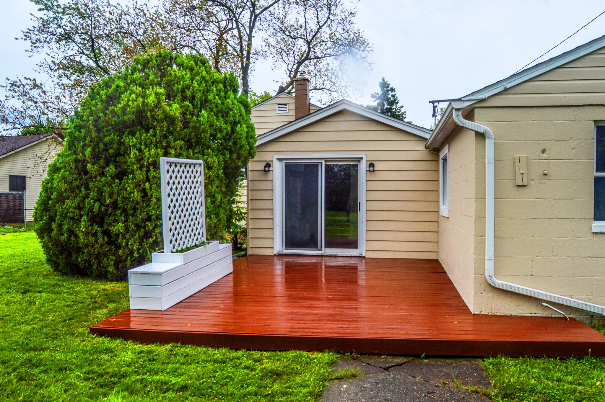 Building Photo - 20053 Homeland St