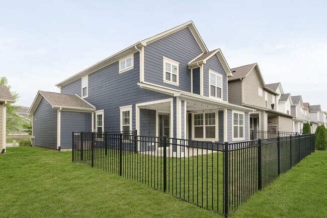 Building Photo - Beautiful Three Bedroom in Carmel!