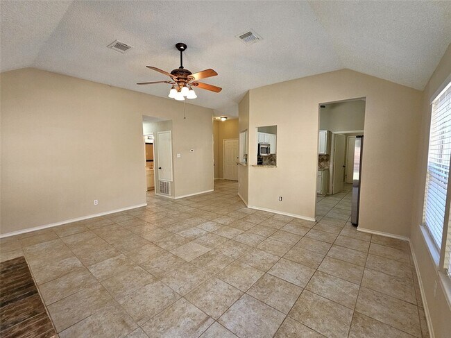 Building Photo - 2705 Francisco Dr
