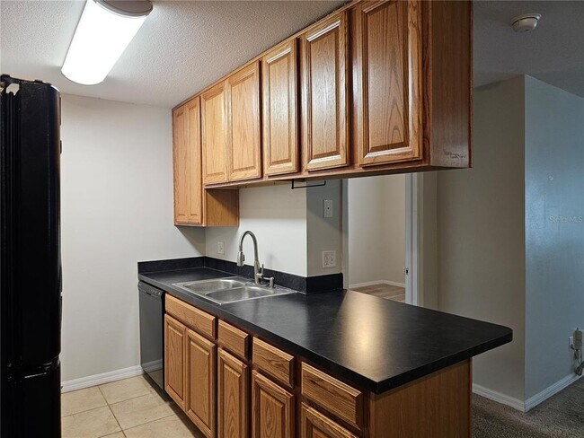 Building Photo - 540 Golden Raintree Pl