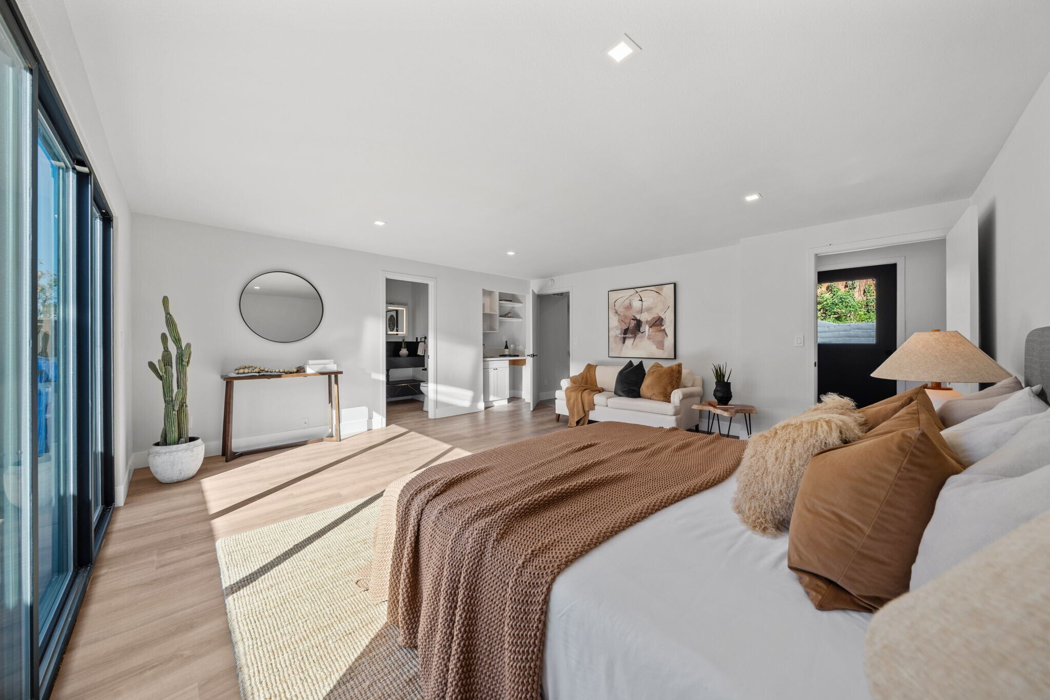 Building Photo - 2029 Del Mar Heights Rd